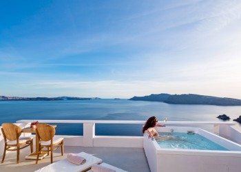 Pure Bliss Sea View with Jacuzzi
